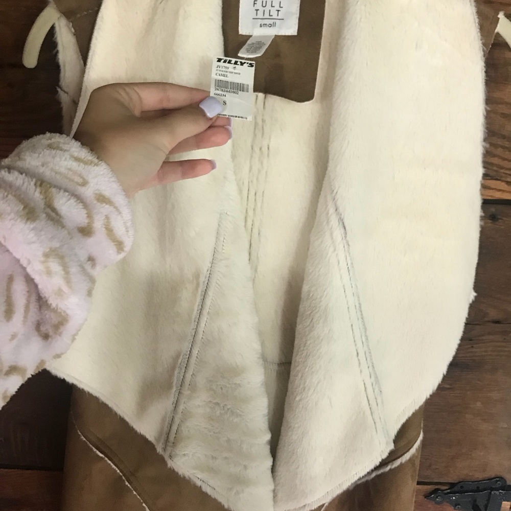 Full Tilt vest